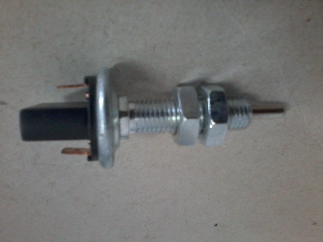 SENSOR LUZ FREIO IVECO 98/07 TDS - Autovance